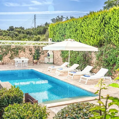 Anemoni Villa *